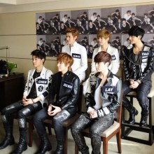 kris EXO M's Kris Heading Back To Korea