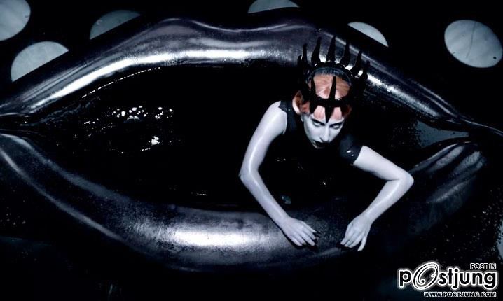 จัดเต็ม อลังกาล ดำทะมึน !!! Lady Gaga