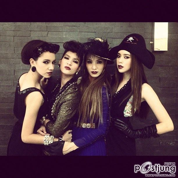 นุช นีรนาถ นางแบบหุ่นสูงปรี๊ด 180 ซ.ม