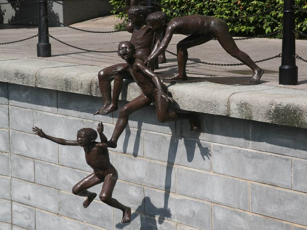 "First Generation" statue