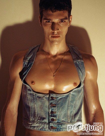 Alexandre Cunha for Carbon Copy