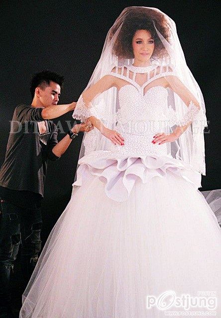 พี่บี"น้้าทิพย์ ถ่ายแฟชั่นชุดสวยๆ จากห้องเสื้อ DITTAWAT MOULAGE