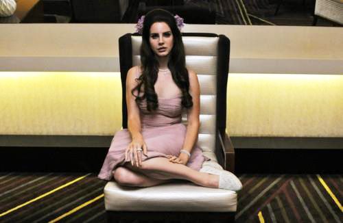 แฟชั่น เสื้อผ้าหวานแหวว แนวเกิร์ลลี่แก๊งสเตอร์ ลานา เดลเร