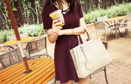 แฟชั่น กระเป๋า สวย ๆ ของ สาวๆ