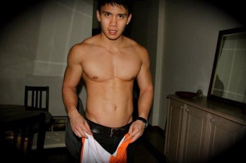 HEY BOYZZ ... 2