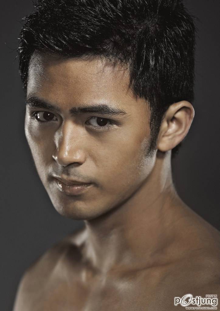 Enzo Pineda @ FLAUNT September 2012