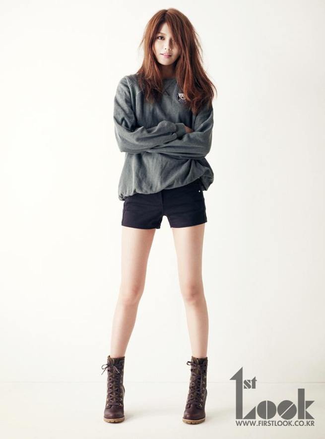 SooYoung @ 1st Look Magazine vol.29 September 2012