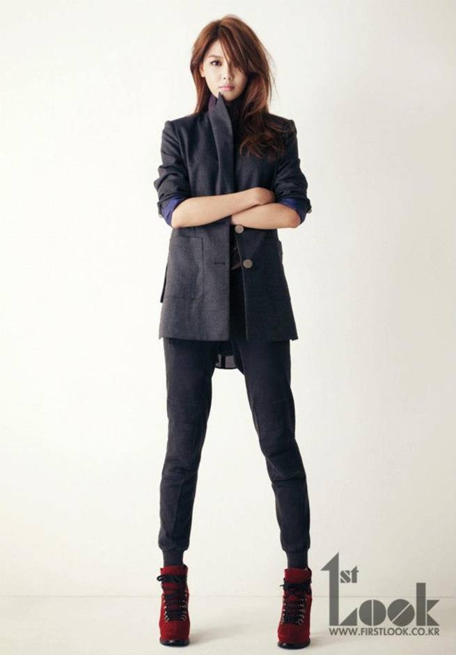 SooYoung @ 1st Look Magazine vol.29 September 2012