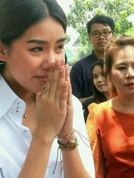 กิ๊ฟซ่า บำเพ็ญประโยชน์ช่วยคนพิการ น่ารักจ้า