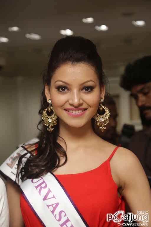 I AM SHE 2012 มิสอินเดียยูนิเวอร์สคนใหม่