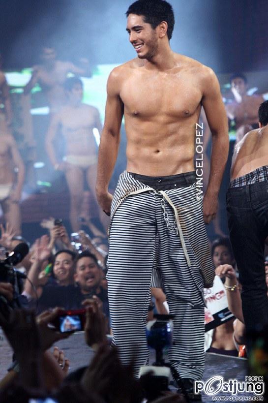 อกแน่นๆแซ่บๆ