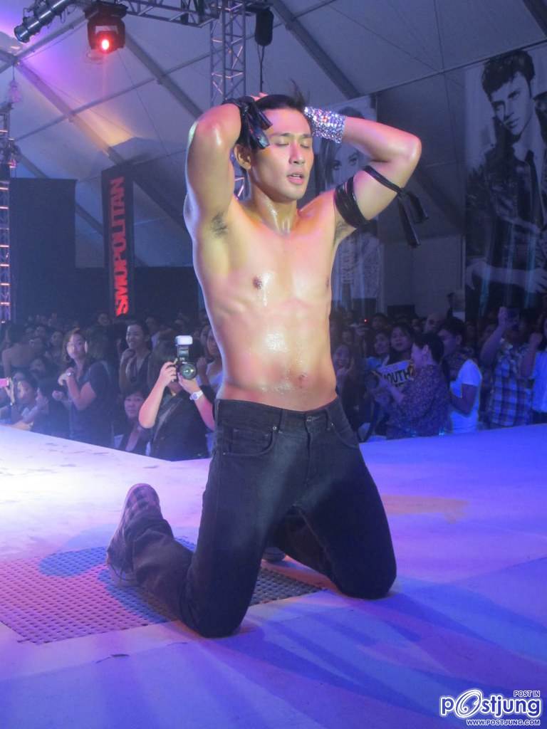 อกแน่นๆแซ่บๆ