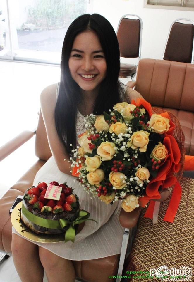 แอปเปิ้ล The Star 7 ขาว หุ่นดี  ขาสวย+ขายาว ม๊วกกกก