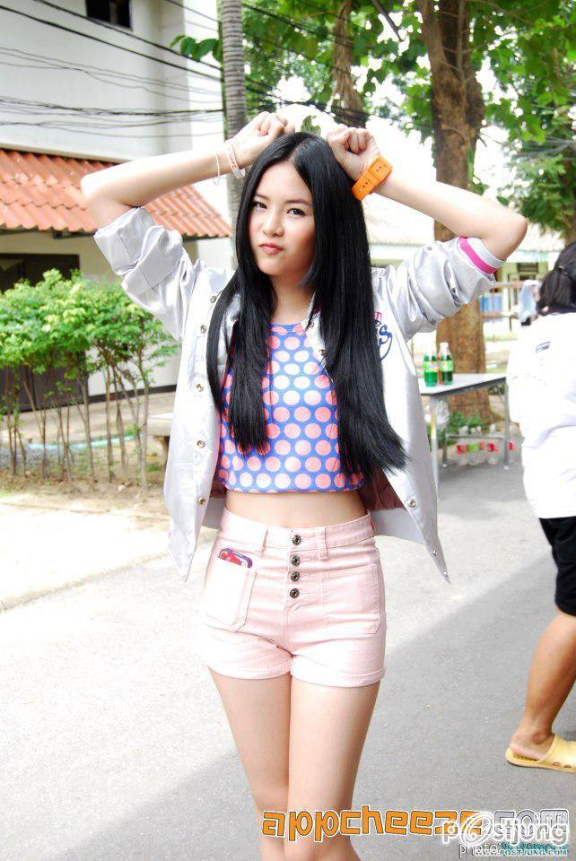 แอปเปิ้ล The Star 7 ขาว หุ่นดี  ขาสวย+ขายาว ม๊วกกกก