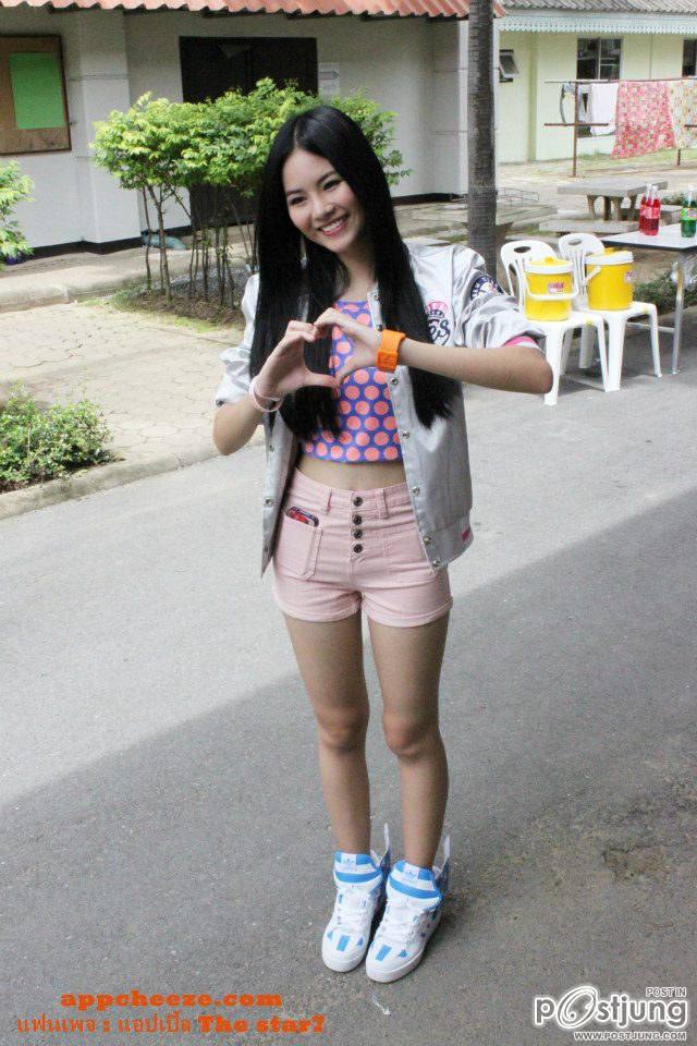 แอปเปิ้ล The Star 7 ขาว หุ่นดี  ขาสวย+ขายาว ม๊วกกกก