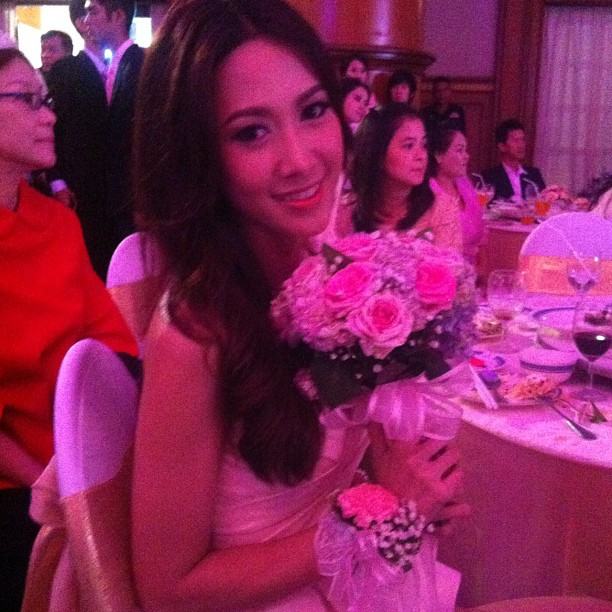 ช่อดอกไม้เป็นของเรา อิอิ yui_chiranan