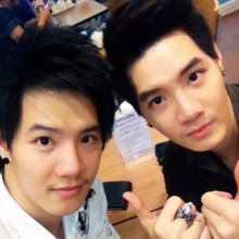 สองพี่น้องฝาแฝด เบสท์ & แบงค์