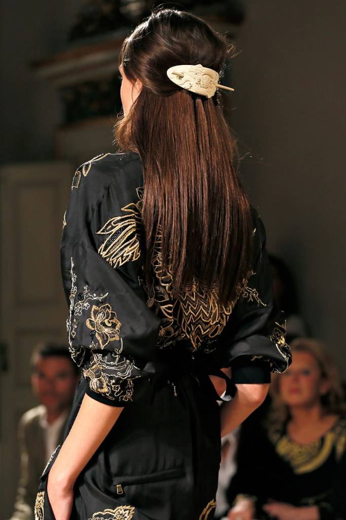 เมื่อตัวอักษรไทย ขึ้นไปอยู่บนรันเวย์ระดับโลก