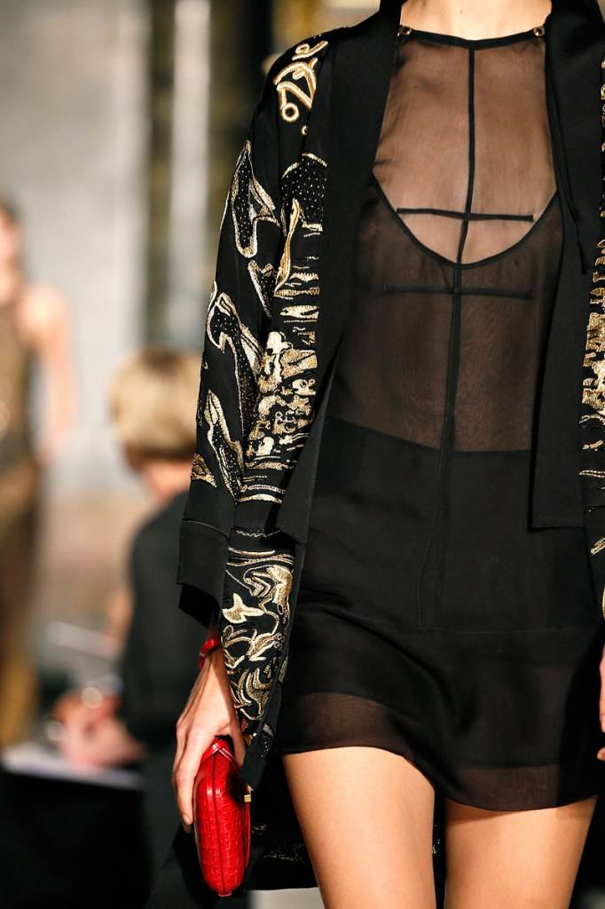 เมื่อตัวอักษรไทย ขึ้นไปอยู่บนรันเวย์ระดับโลก