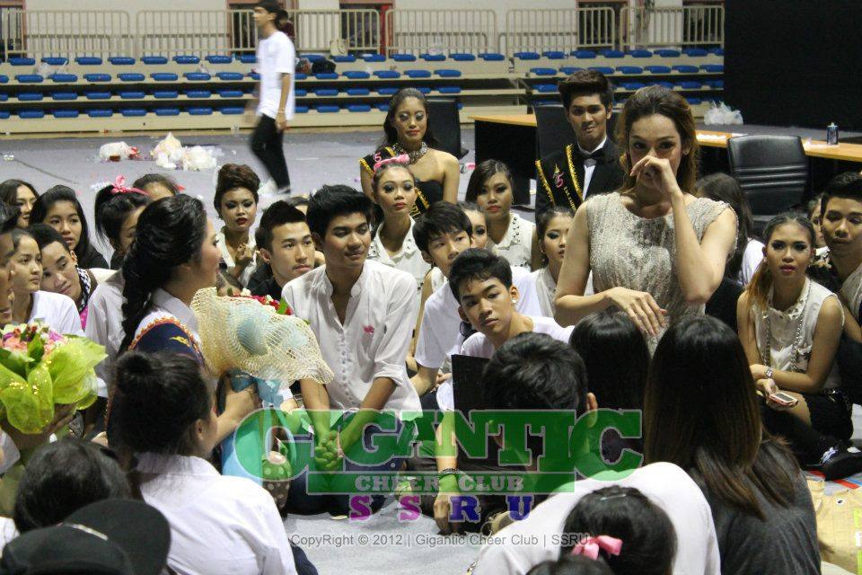 น้องแจ๊ส มิสทิฟฟานี่ สวยและจิตใจงาม