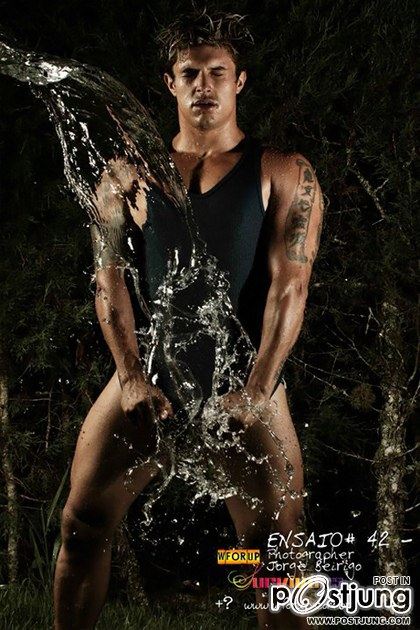 Jorge Beirigo for W For Up