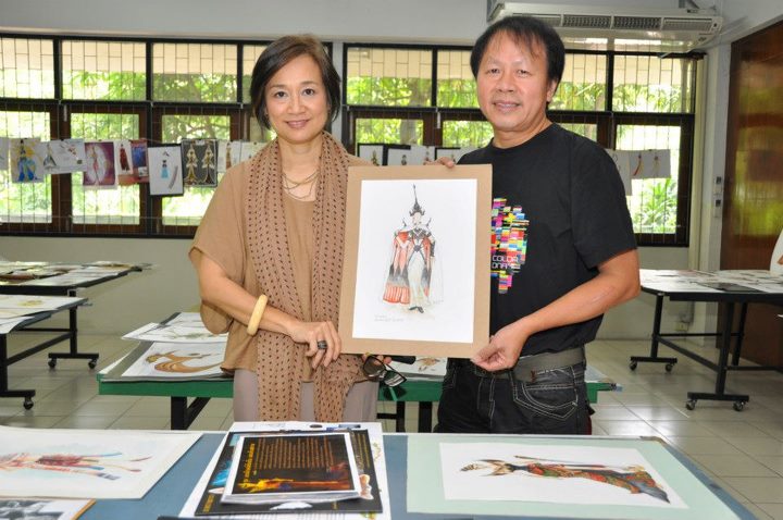 โลหะพัตรา คว้ารางวัลการออกแบบชุดประจำชาติไทย !!!