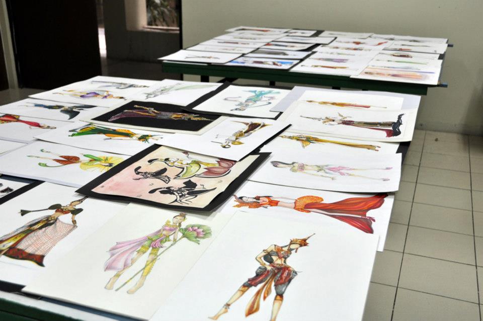 โลหะพัตรา คว้ารางวัลการออกแบบชุดประจำชาติไทย !!!