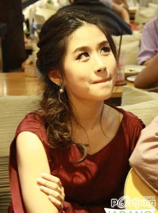 มาดู 3 สาวน่ารักเหล่านี้กันสิ