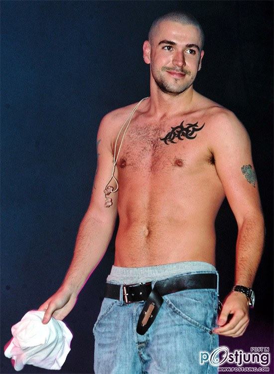 หล่อเท่เสียงดีชอบ