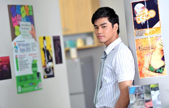 เพ็ชร ฐกฤต พระเอกหนุ่ม สุดฮอตจาก สื่อรักสัมผัสหัวใจ