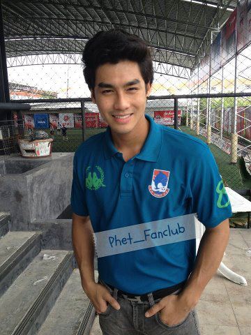 เพ็ชร ฐกฤต พระเอกหนุ่ม สุดฮอตจาก สื่อรักสัมผัสหัวใจ