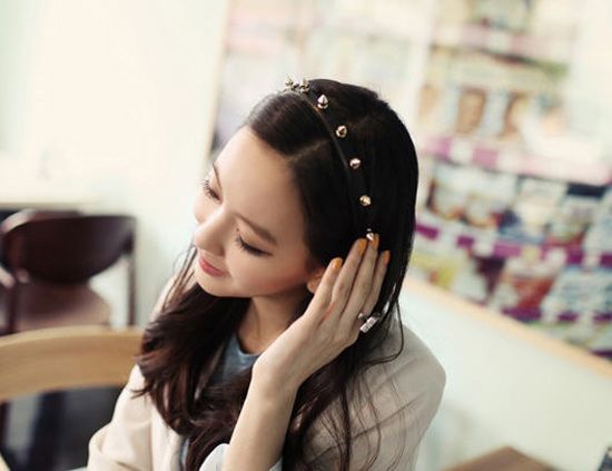 แฟชั่น แอคเซสเซอรี่ แหลม ๆ คม ๆ หนาม มาแรง!!