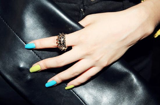 แฟชั่น แอคเซสเซอรี่ แหลม ๆ คม ๆ หนาม มาแรง!!