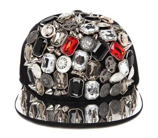 แฟชั่น แอคเซสเซอรี่ แหลม ๆ คม ๆ หนาม มาแรง!!