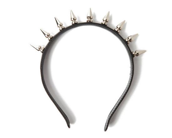 แฟชั่น แอคเซสเซอรี่ แหลม ๆ คม ๆ หนาม มาแรง!!