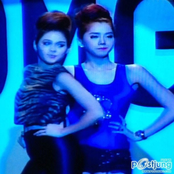 ท่าโพส ชมพู่ เริ่ดเวอร์ๆๆๆๆๆๆๆ