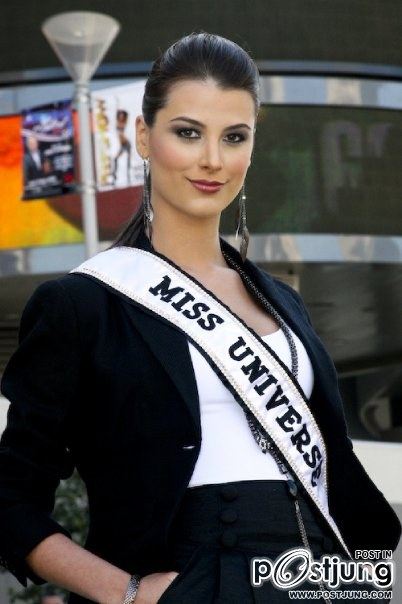 สเตฟาเนีย เฟอร์นันเดซ Miss Venezuela ผู้มีใบหน้าคลาสสิค