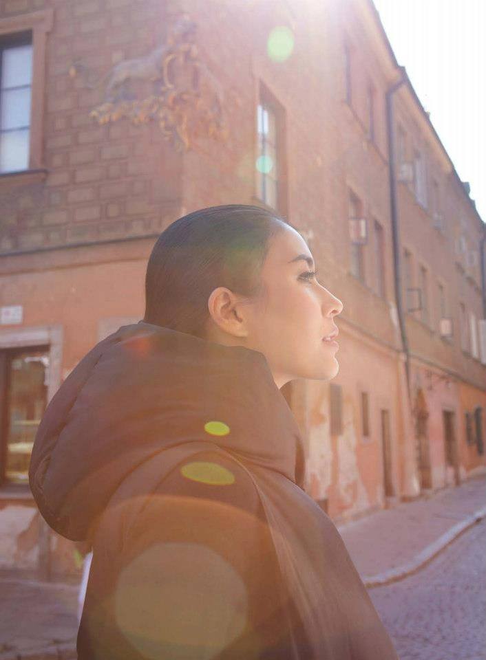 จุ๋ย-วรัทยา @ เพื่อนเดินทาง vol.34 no.394 October 2012