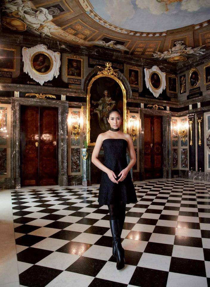 จุ๋ย-วรัทยา @ เพื่อนเดินทาง vol.34 no.394 October 2012