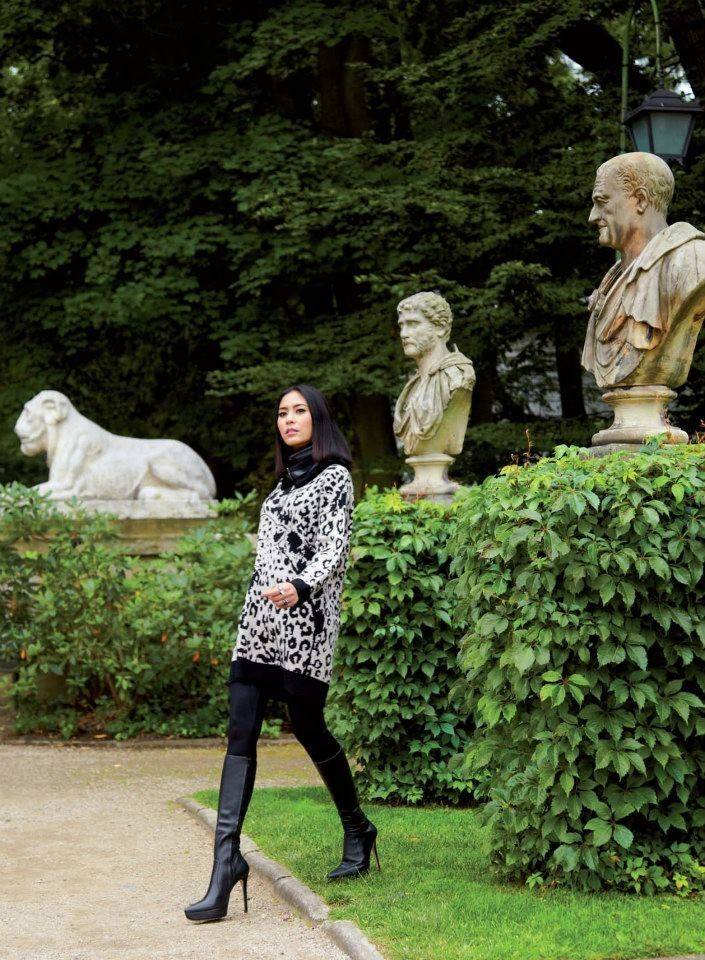 จุ๋ย-วรัทยา @ เพื่อนเดินทาง vol.34 no.394 October 2012