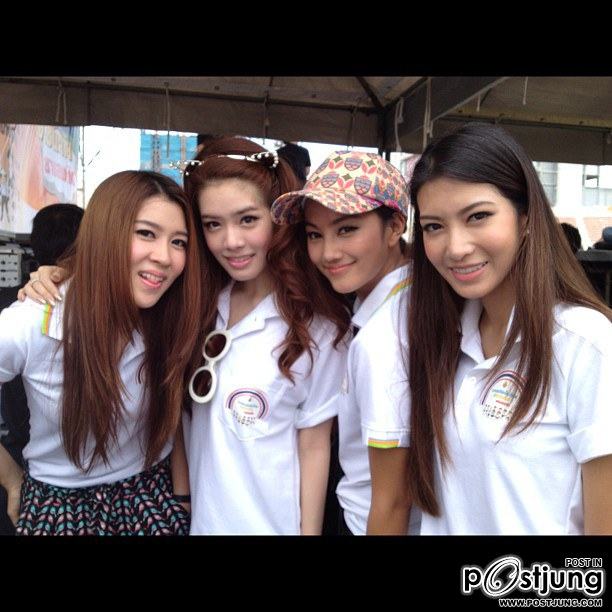 เชียร์ น่ารัก อ่ะ ^_^