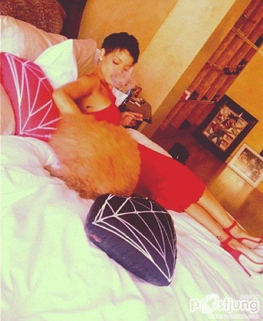 Rihanna Navy THAILAND