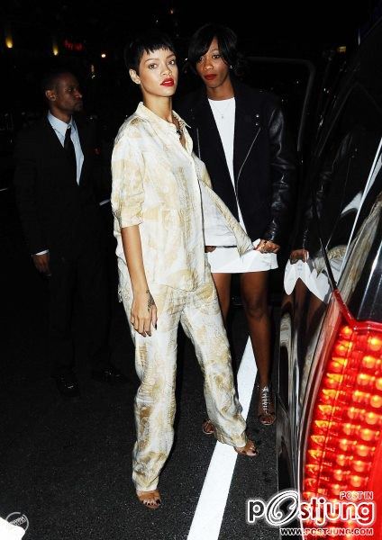 Rihanna Navy THAILAND