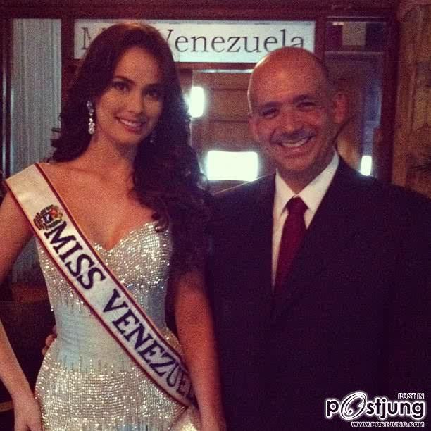 อิเรเ่น่ เอซเซอร์ Miss Venezuela 2011 - 2012