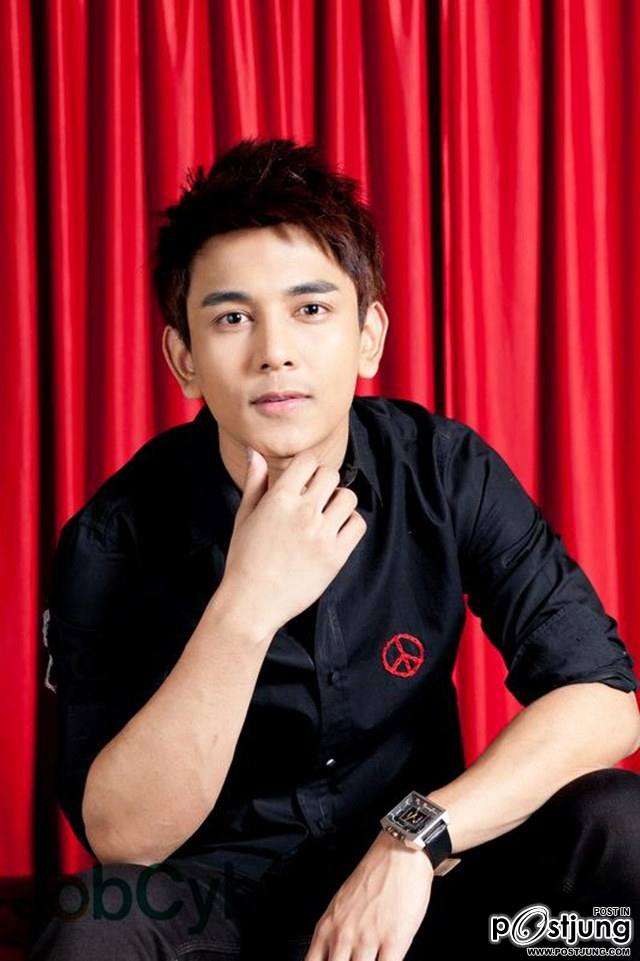 [Ts6] กัน-นภัทร @ JobCyber vol.5 no.166 October 2012