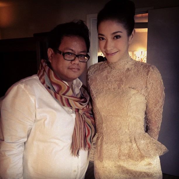 หวานชื่น! แป้ง-ผู้กองต้อม เข้าพิธีหมั้นแล้ว