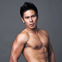XANDER SANTOS