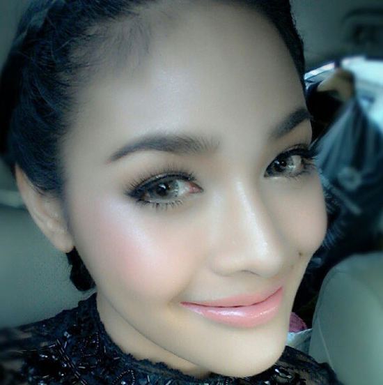 สวย เริ่ด เจิดตัวแม่ กับเหล่าดาราหน้าเป๊ะ