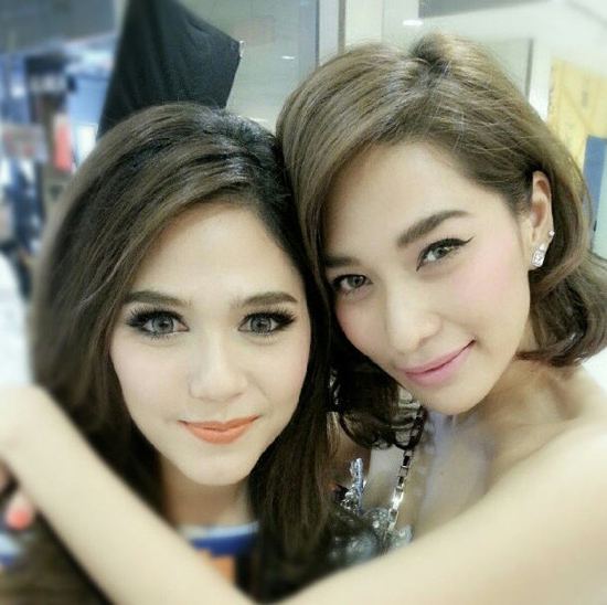 สวย เริ่ด เจิดตัวแม่ กับเหล่าดาราหน้าเป๊ะ