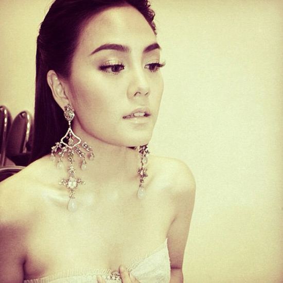 สวย เริ่ด เจิดตัวแม่ กับเหล่าดาราหน้าเป๊ะ